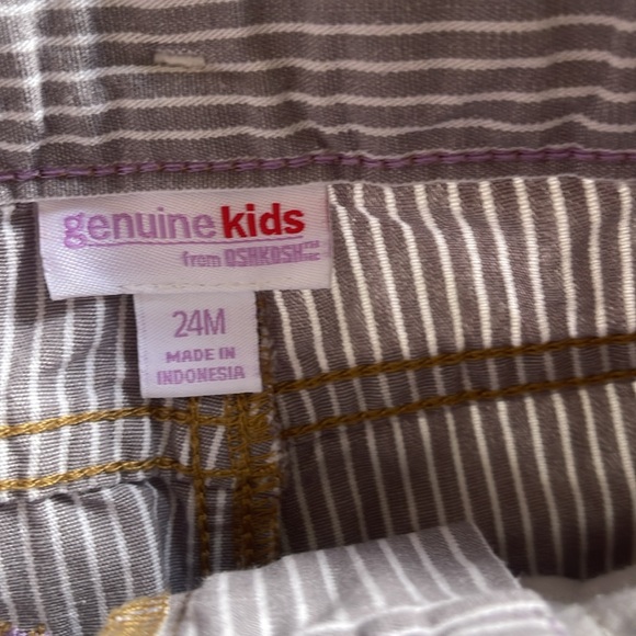 OSHKOSH | Girl’s Pants - 24 Months. Ticking Stripes and floral embroiderey - Picture 7 of 8